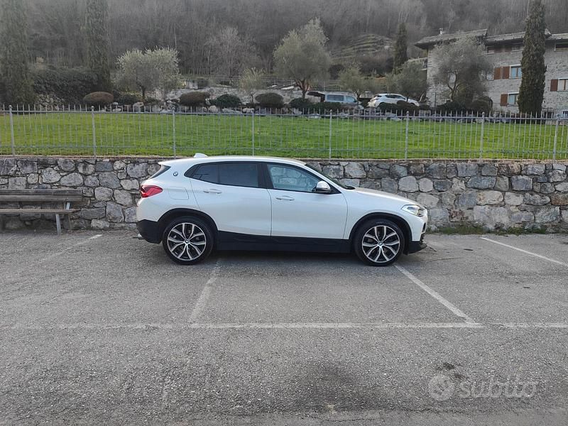 Begagnad BMW X2 Efficient Dynamics 231 HK (169 kW) 2018 Vit SUV