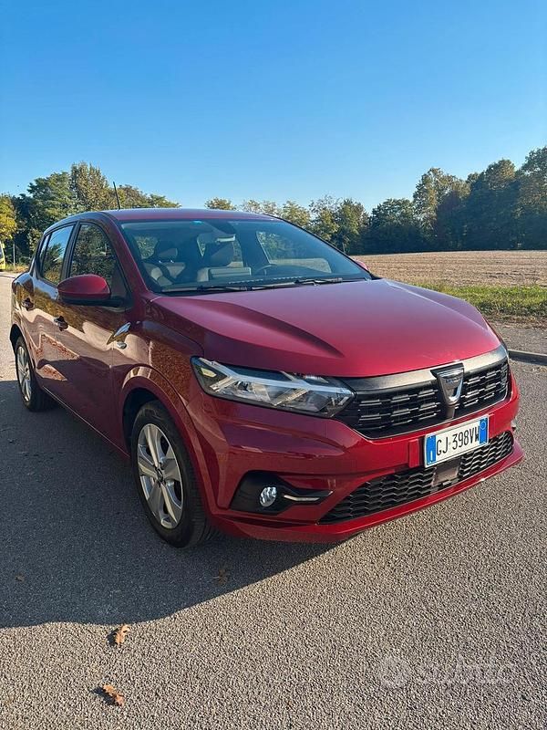 Usata Dacia Sandero Comfort 65 CV (47 kW) 2022 Rosso Berlina
