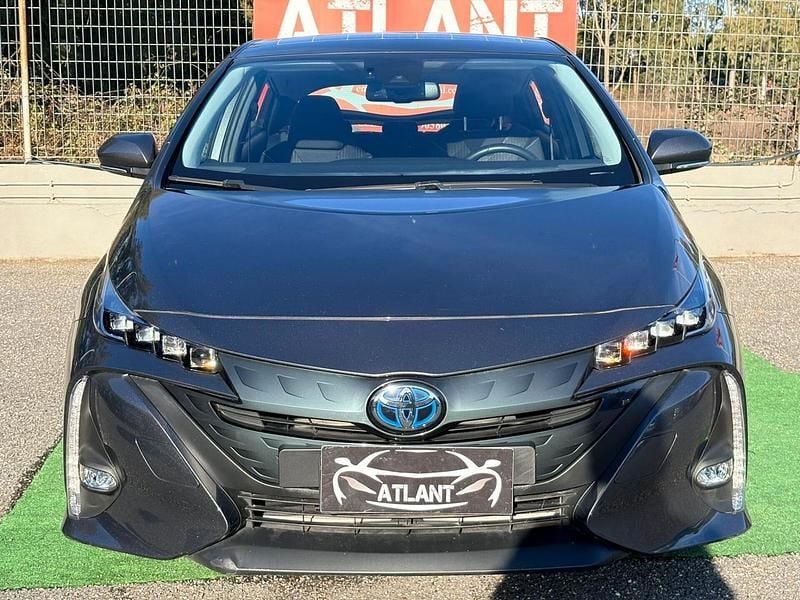Usata Toyota Prius 99 CV (72 kW) 2022 Grigio Berlina