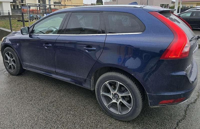 Usata Volvo XC60 Ocean Race 190 CV (139 kW) 2016 SUV