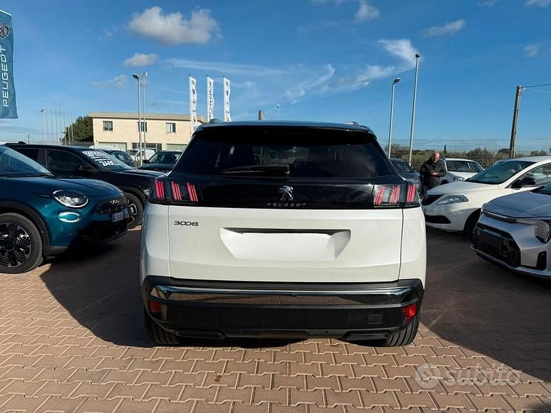 Usata Peugeot 3008 Allure 176 CV (129 kW) 2021 Bianco SUV