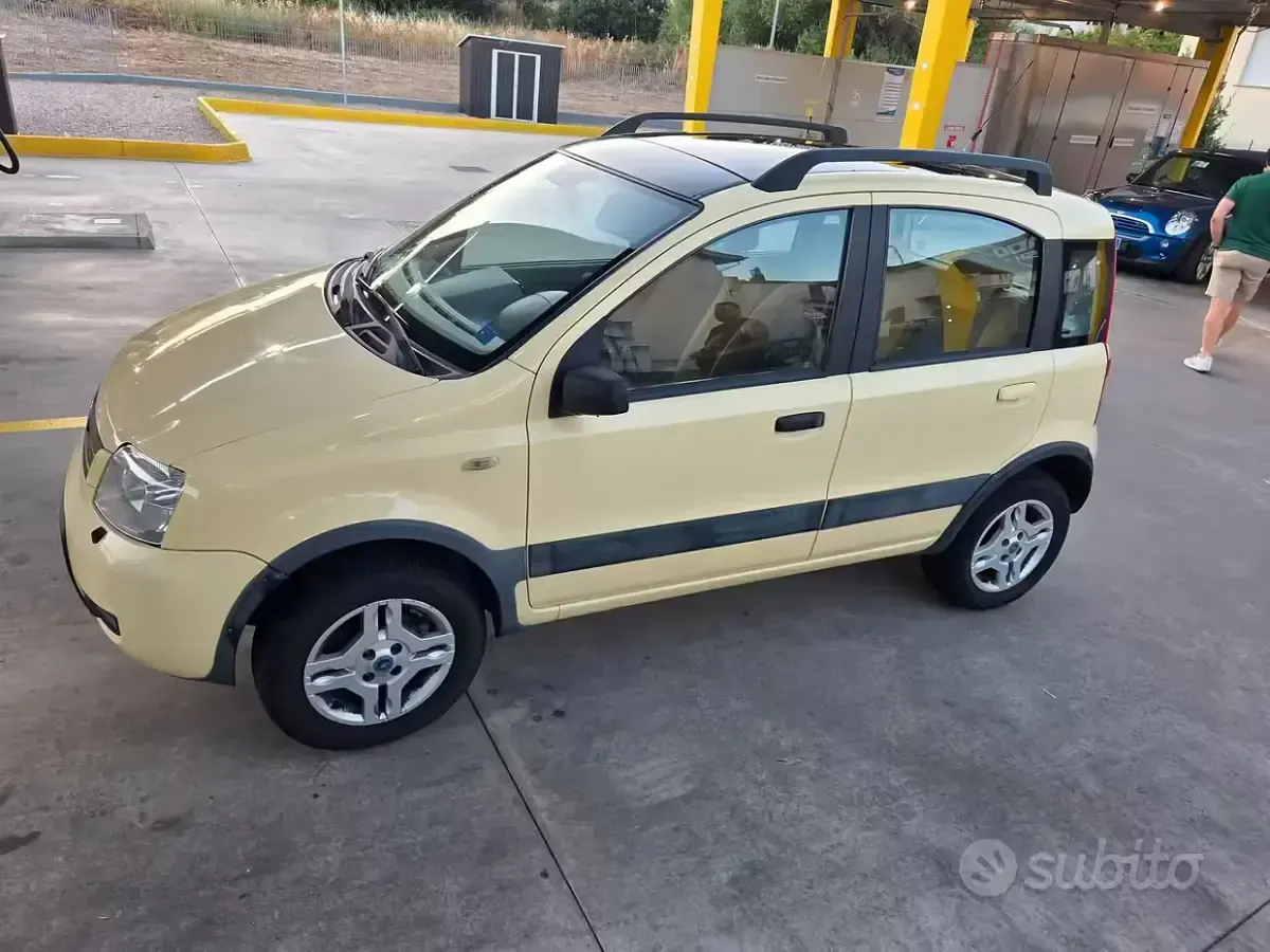 Usata Fiat Panda 4x4 Climbing 60 CV (44 kW) 2005 Giallo Utilitaria