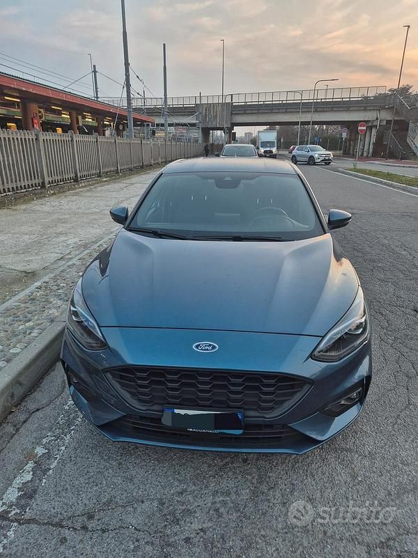 Usata Ford Focus ST-Line 125 CV (91 kW) 2021 Blu Berlina