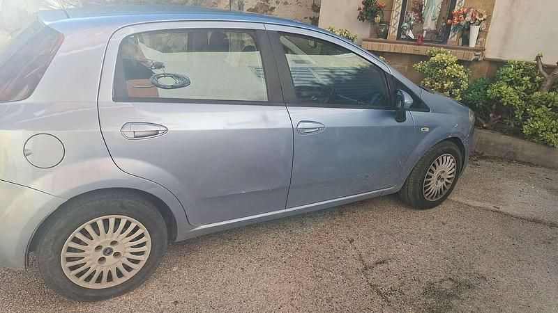 Usata Fiat Grande Punto Dynamic 75 CV (55 kW) 2006 Utilitaria