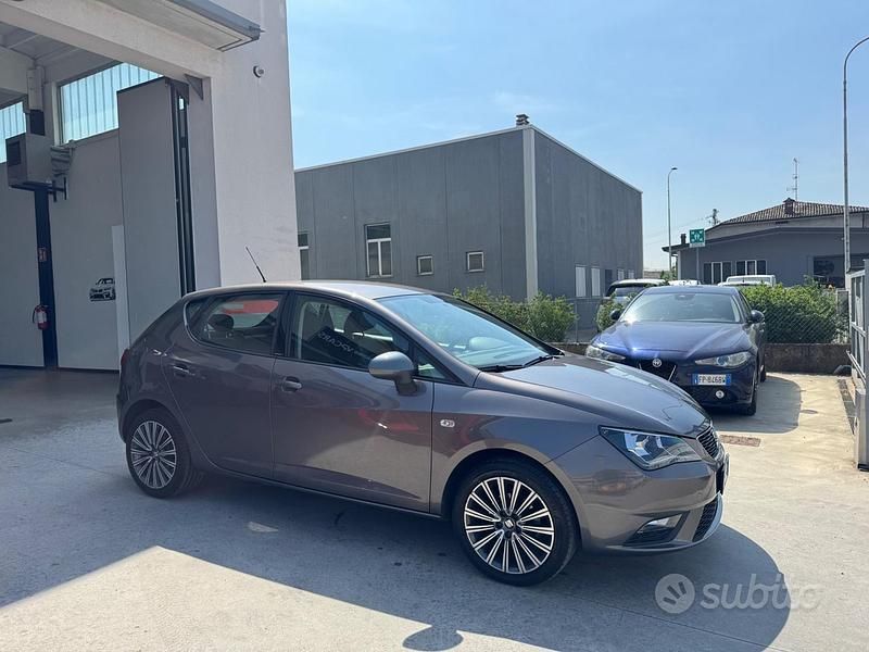 Occasion Seat Ibiza CONNECT 90 ch (66 kW) 2017 Gris Berline