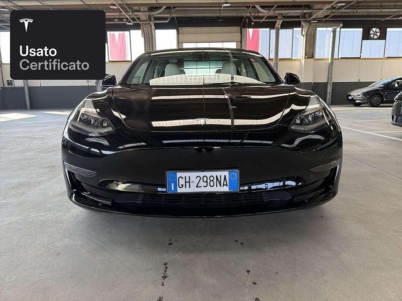 Usata Tesla Model 3 Long Range AWD 324 kW (441 CV) 2021 Solid black Berlina