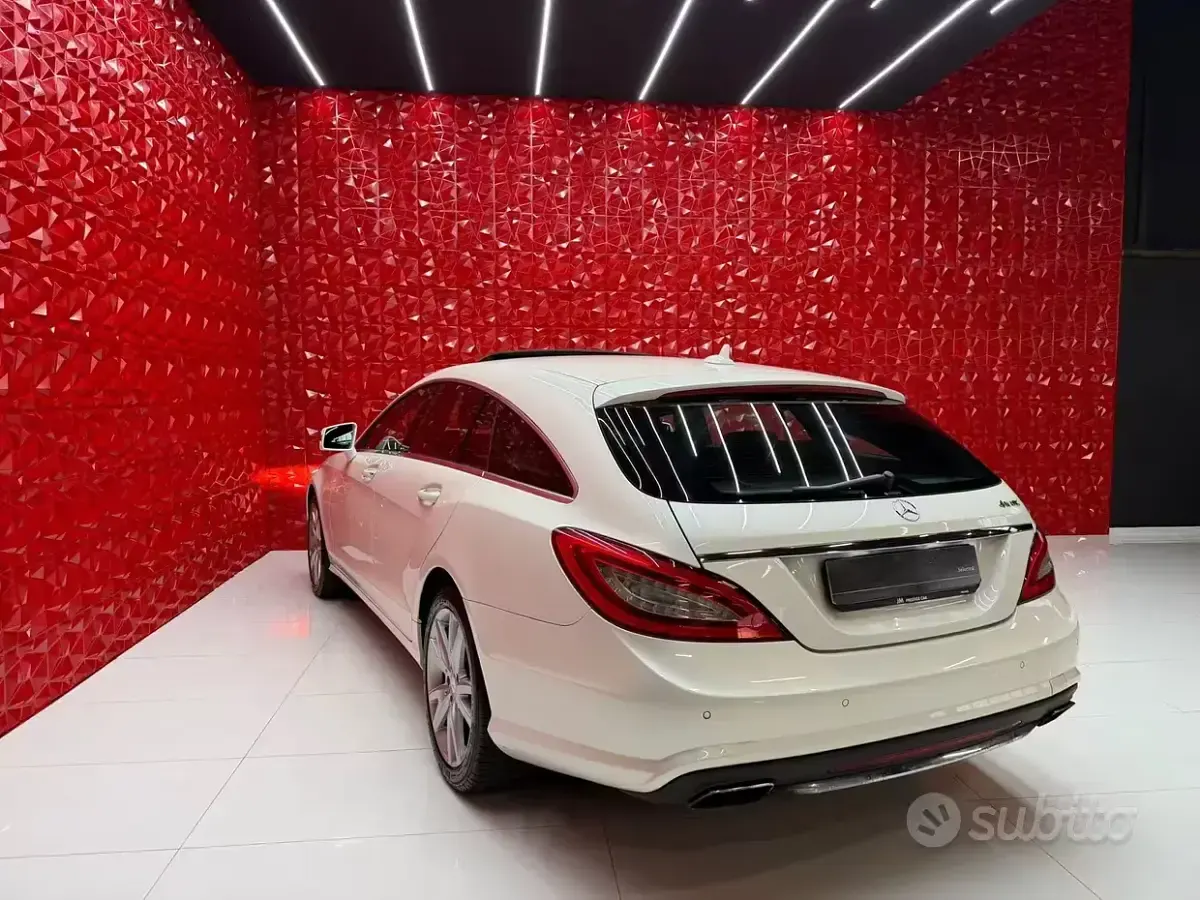 Usata Mercedes CLS350 265 CV (194 kW) 2013 Bianco Coupé