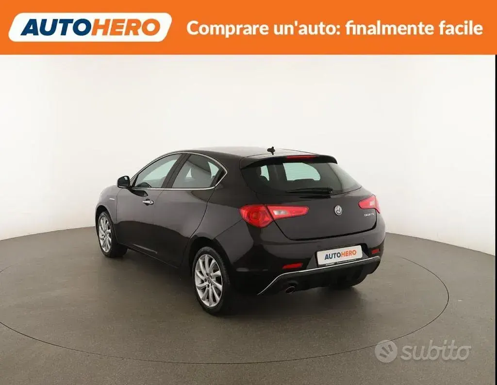 Usata Alfa Romeo Giulietta Super 120 CV (88 kW) 2020 Nero Utilitaria