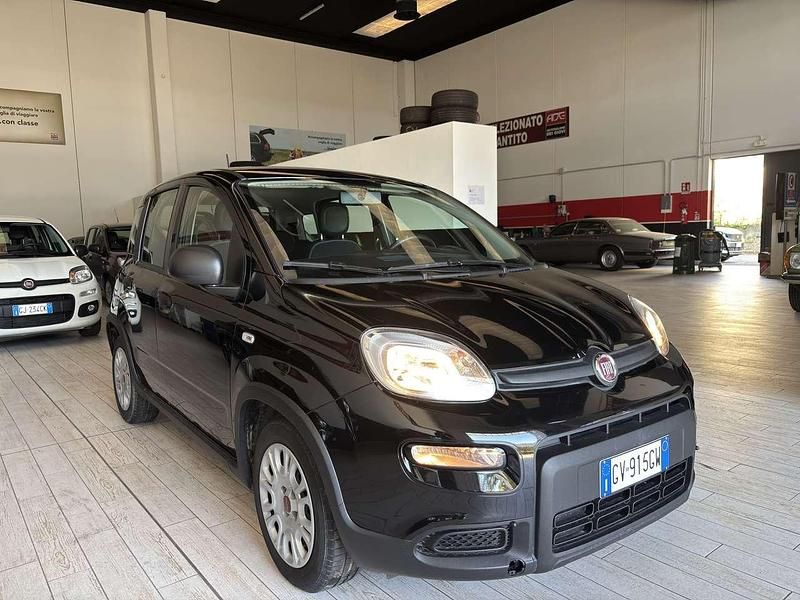 Usata Fiat Panda 69 CV (50 kW) 2024 Nero cinema Utilitaria