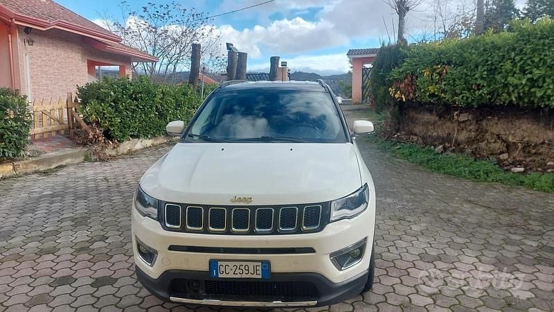 Bianco Usata 2020 Jeep Compass SUV | 20.000 € (Buon prezzo) - Immagine 1/4