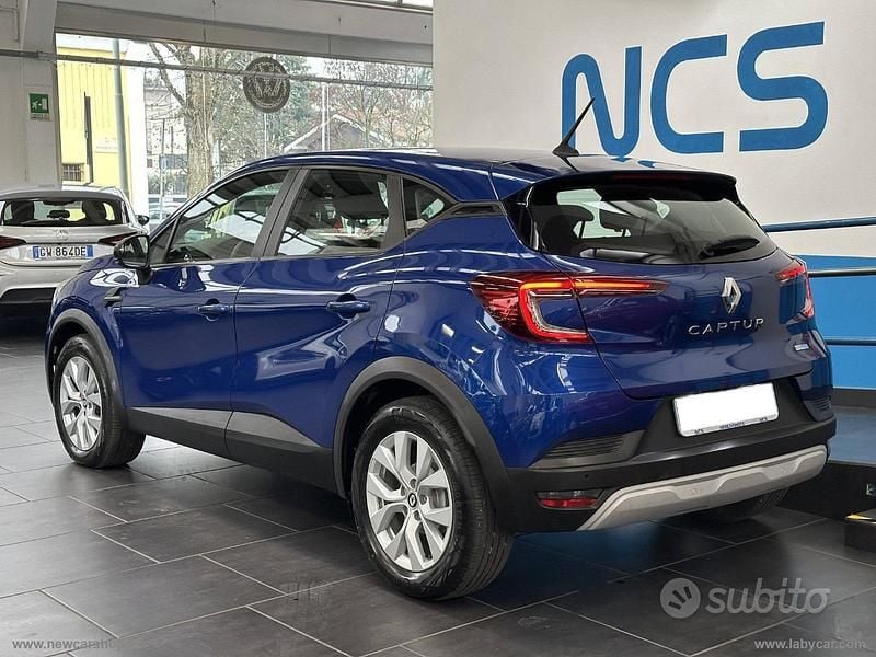 Usata Renault Captur 145 CV (106 kW) 2022 Blu SUV