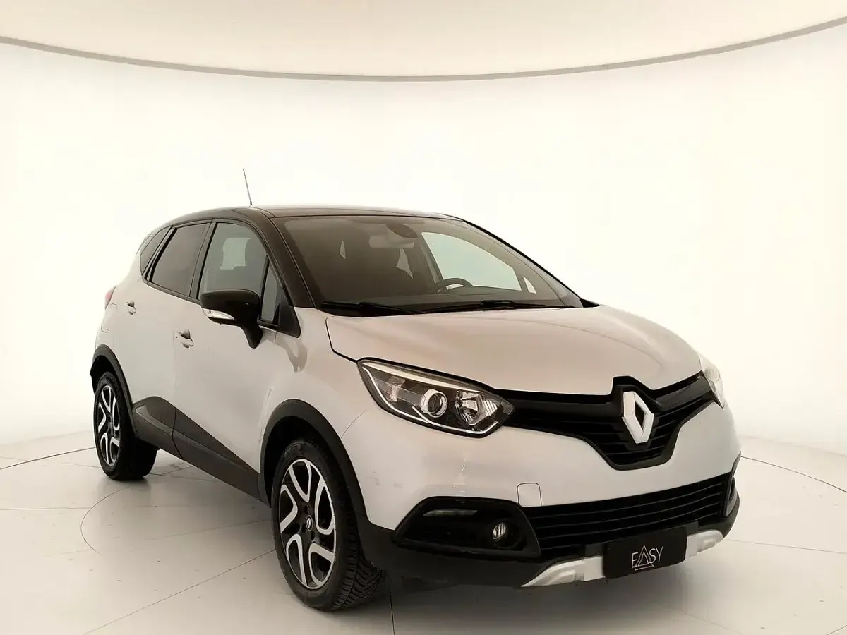 Usata Renault Captur Intens 90 CV (66 kW) 2017 Argento SUV
