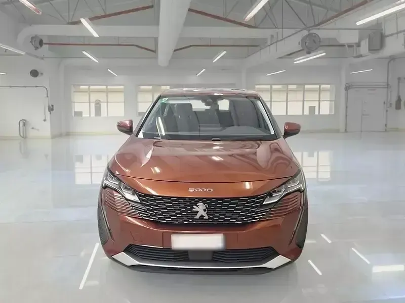 Usata Peugeot 5008 Business-Line 130 CV (95 kW) 2021 SUV