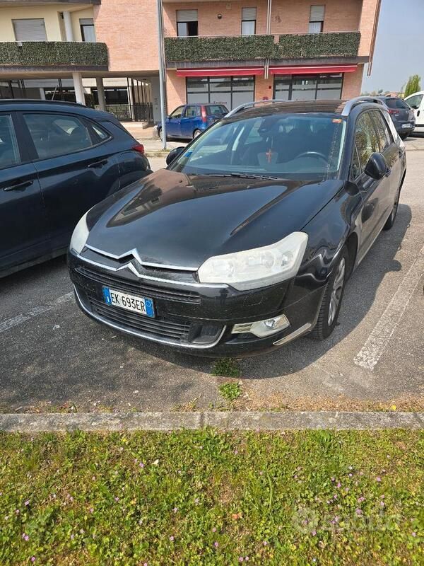 Usata Citroën C5 140 CV (102 kW) 2011 Nero Station wagon
