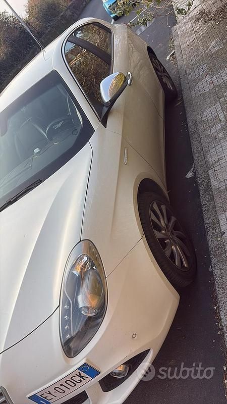 Usata Alfa Romeo Giulietta 150 CV (110 kW) 2015 Bianco Utilitaria