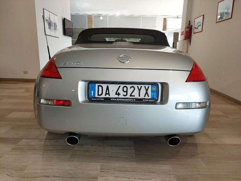 Usata Nissan 350Z 280 CV (205 kW) 2006 Argento metallizzato Cabrio