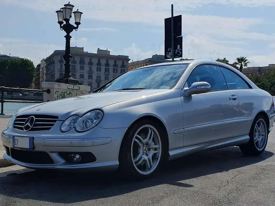Usata Mercedes CLK55 AMG AMG 367 CV (269 kW) 2004 Argento Coupé