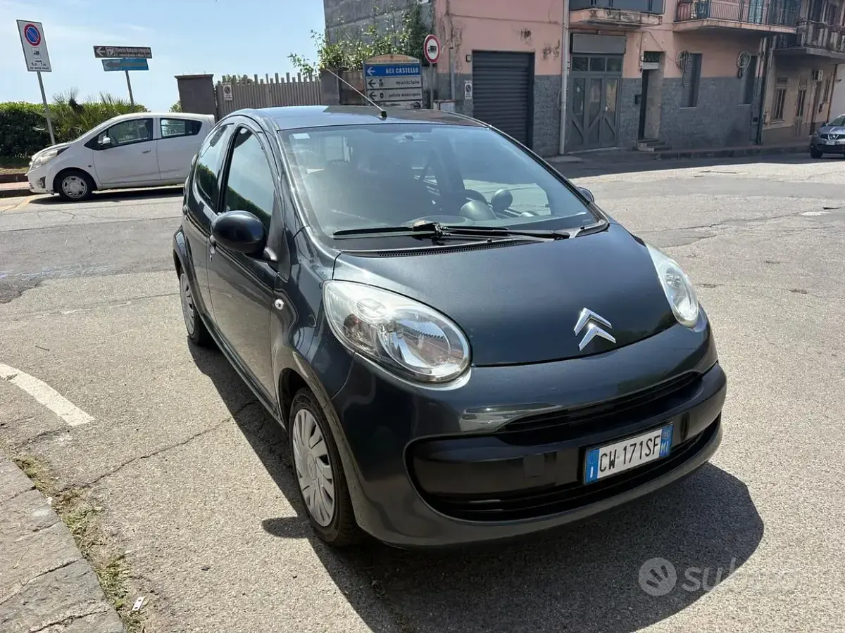 Usata Citroën C1 68 CV (50 kW) 2005 Grigio Utilitaria