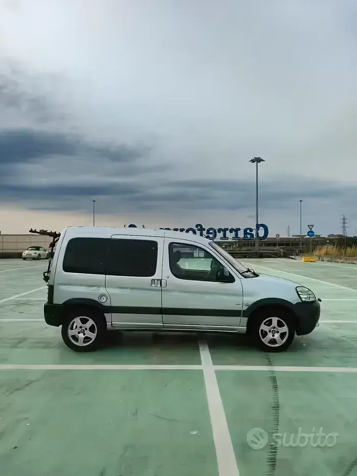 Usata Peugeot Partner 90 CV (66 kW) 2005 Grigio Monovolume