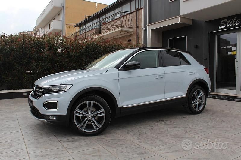 Usata VW T-Roc Advance 116 CV (85 kW) 2020 Grigio SUV
