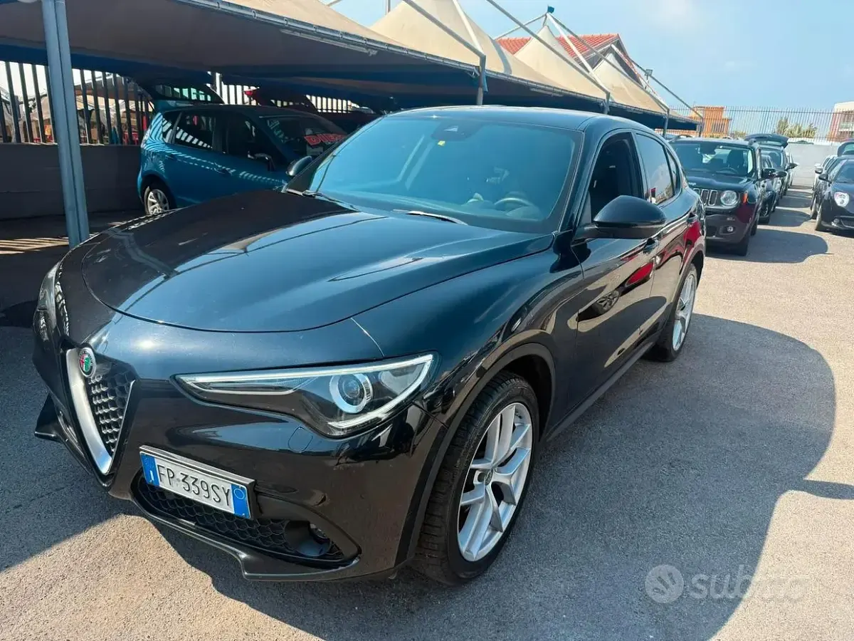 Usata Alfa Romeo Stelvio Super 210 CV (154 kW) 2018 Nero SUV