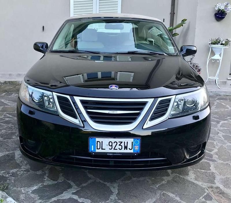 Nero Usata 2008 Saab 9-3 Cabriolet Vector Cabrio | 11.000 € (Buon prezzo) - Immagine 1/4
