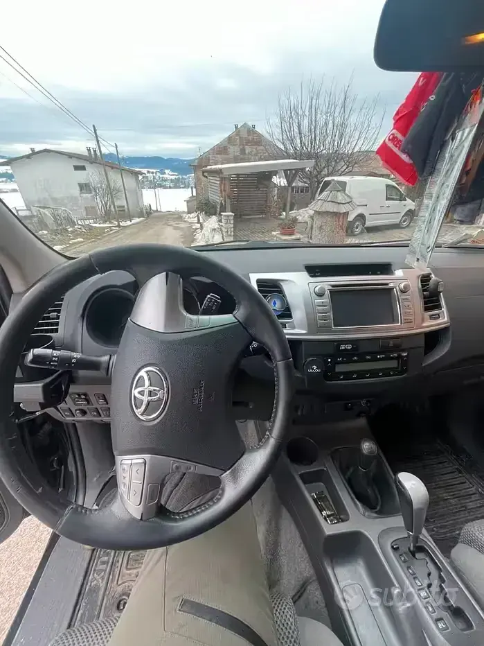Usata Toyota HiLux 171 CV (125 kW) 2013 Pick-up