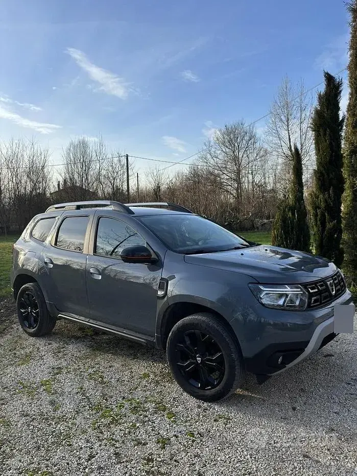 Usata Dacia Duster Extreme 101 CV (74 kW) 2022 Grigio SUV