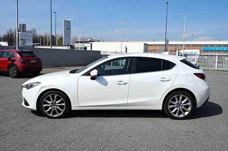 Usata Mazda 3 Exceed 105 CV (77 kW) 2017 Bianco Berlina