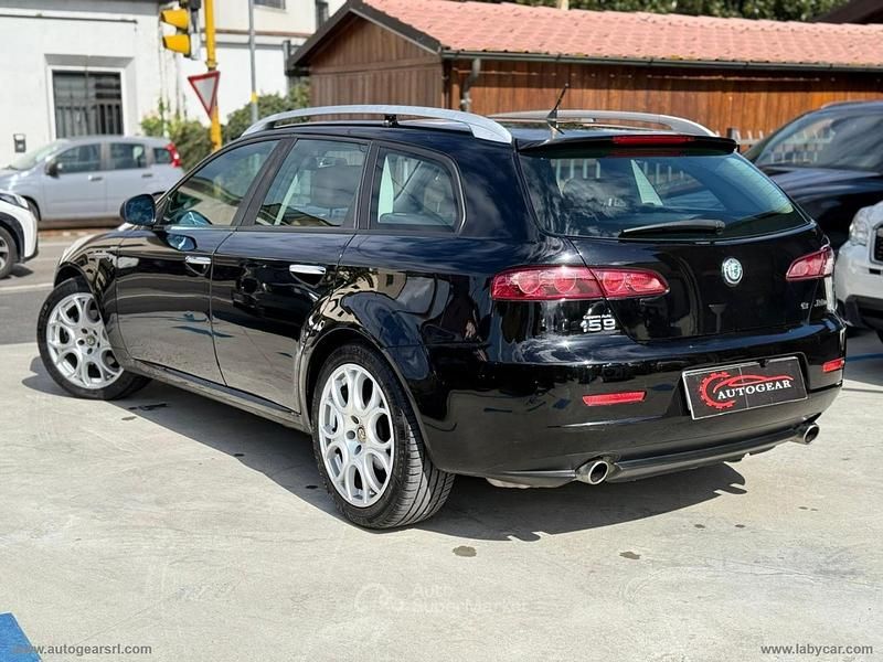 Usata Alfa Romeo 159 Distinctive 120 CV (88 kW) 2006 Nero Station wagon