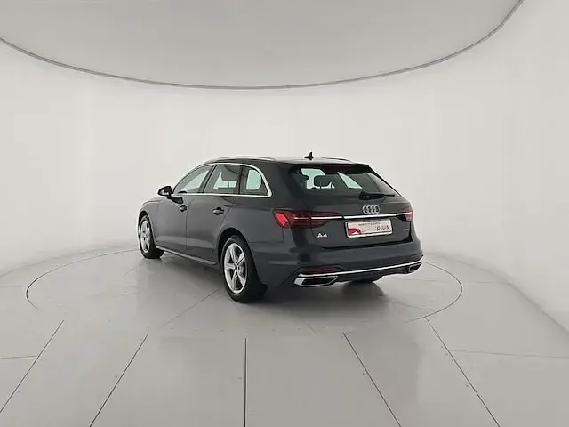 Usata Audi A4 Advanced 204 CV (150 kW) 2022 Grigio Station wagon