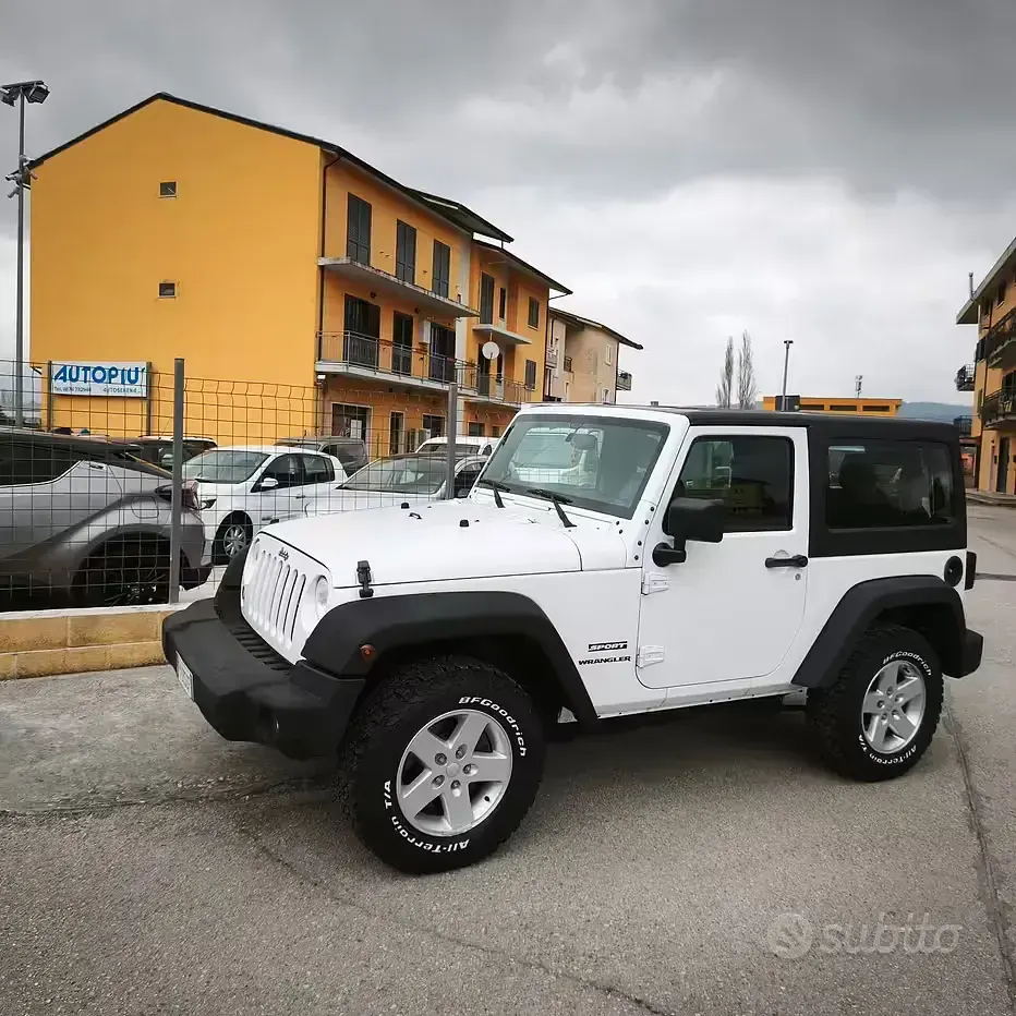 Usata Jeep Wrangler Sport 200 CV (147 kW) 2016 Bianco SUV