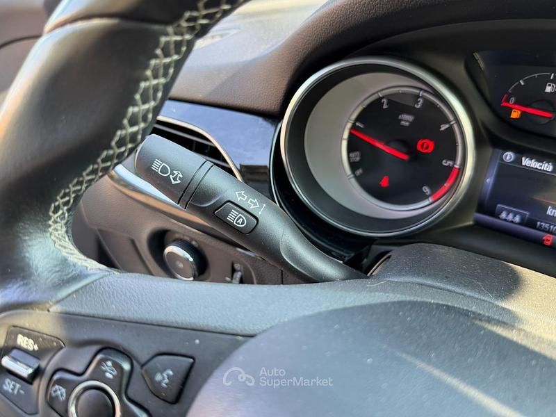 Usata Opel Astra Dynamic 136 CV (100 kW) 2018 Grigio Berlina