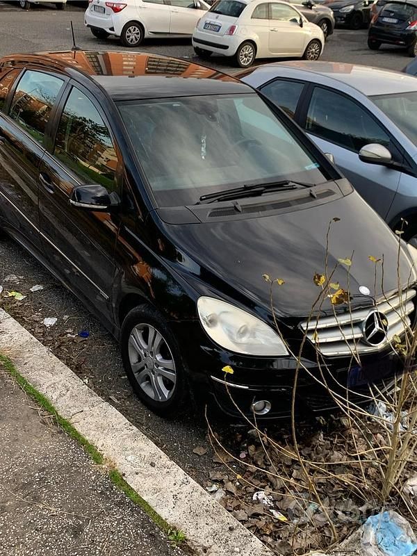 Usata Mercedes 200 Chrome 2008 Nero Monovolume
