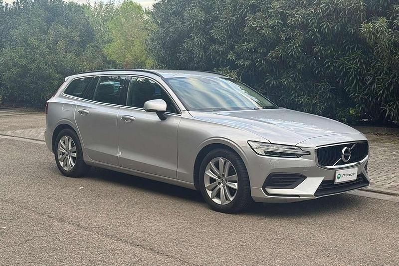 Usata Volvo V60 Business Edition 197 CV (144 kW) 2021 Grigio Station wagon