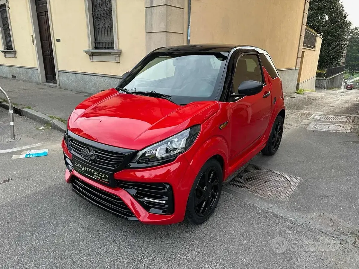 Usata Ligier JS50 2015 Rosso Utilitaria