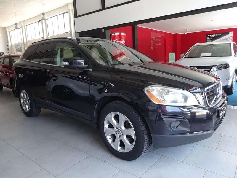 Usata Volvo XC60 Momentum 185 CV (136 kW) 2008 Nero SUV