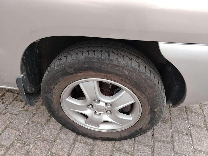 Usata Kia Sportage Active 141 CV (103 kW) 2008 Argento SUV