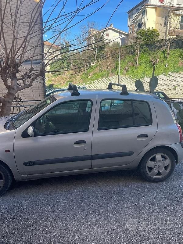Usata Renault Clio II 2002 Grigio Berlina
