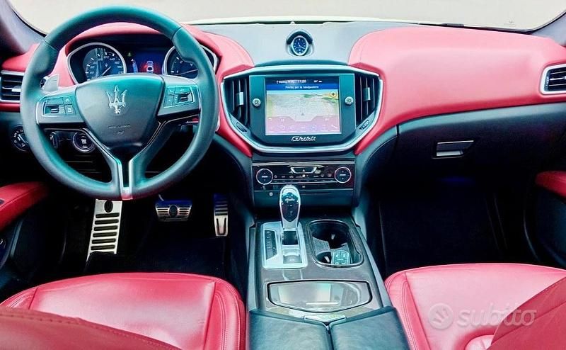 Usata Maserati Ghibli 330 CV (242 kW) 2015 Bianco Coupé