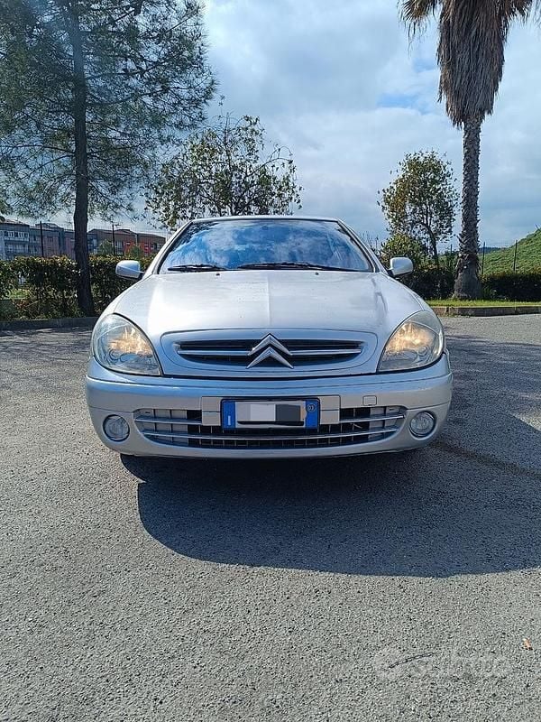 Usata Citroën Xsara 68 CV (50 kW) 2003 Grigio Berlina