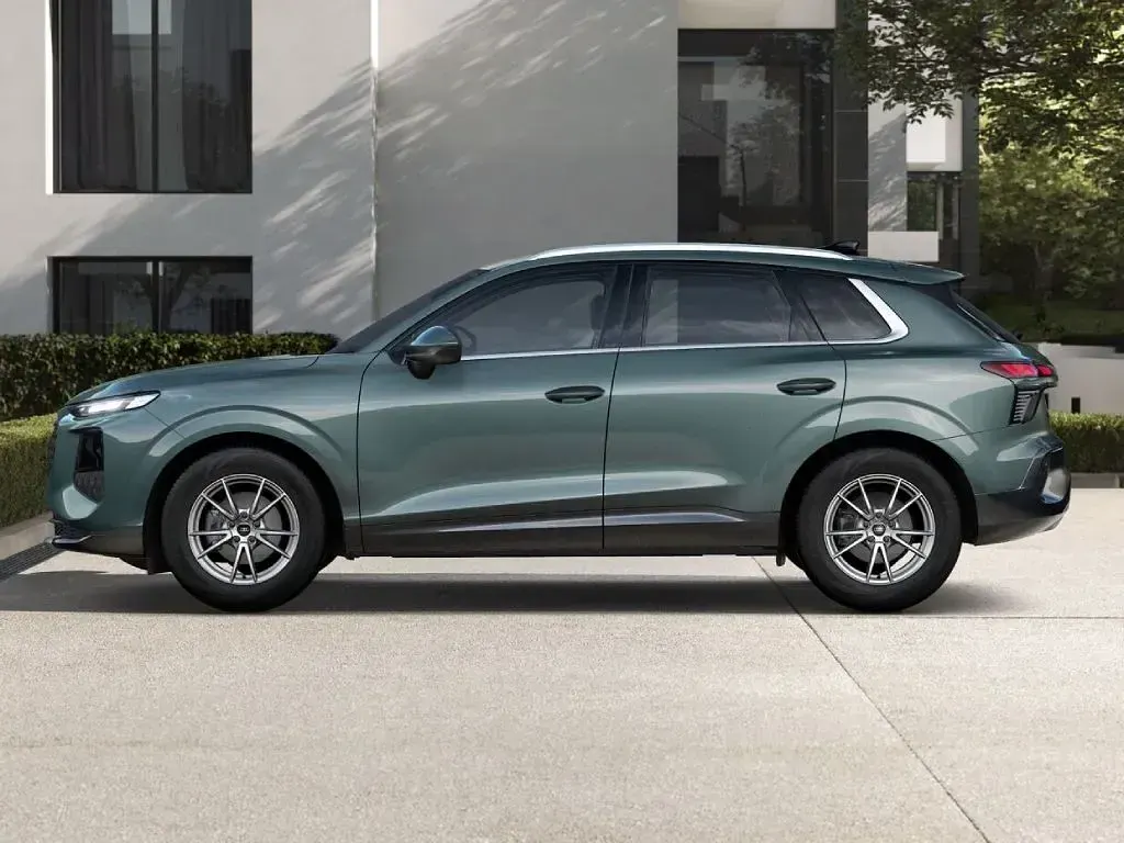 Nuova Audi Q3 Advanced Plus 150 CV (110 kW) 2026 Verde salvia metallizzato SUV