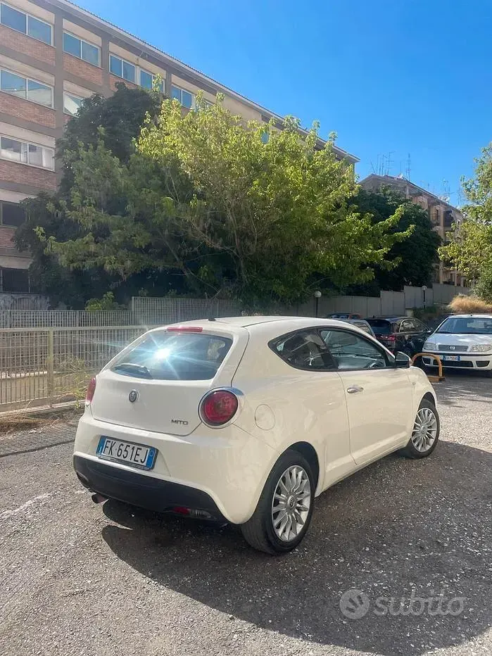 Usata Alfa Romeo MiTo 77 CV (56 kW) 2017 Bianco Utilitaria