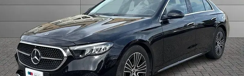 Usata Mercedes E200 Advanced 163 CV (119 kW) 2025 Nero Utilitaria