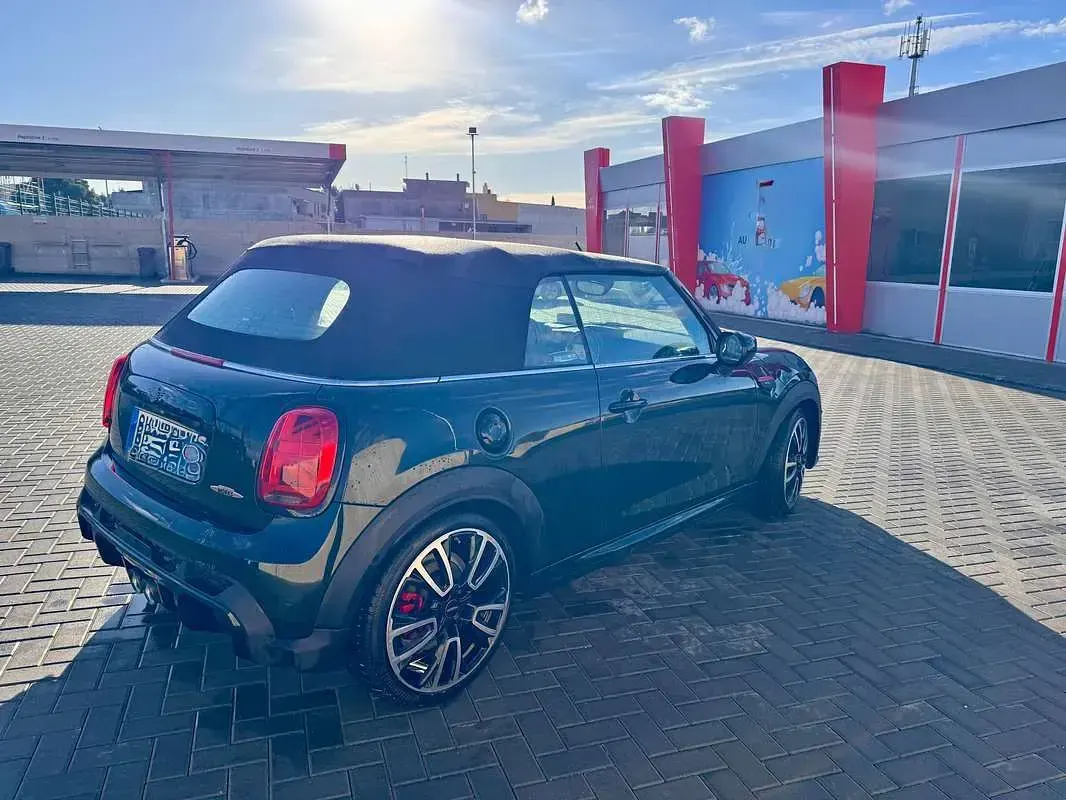 Usata Mini John Cooper Works Cabriolet Essential 231 CV (169 kW) 2021 Verde Cabrio