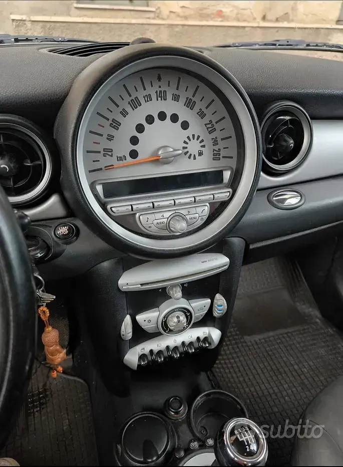 Usata Mini Cooper 122 CV (89 kW) 2010 Utilitaria