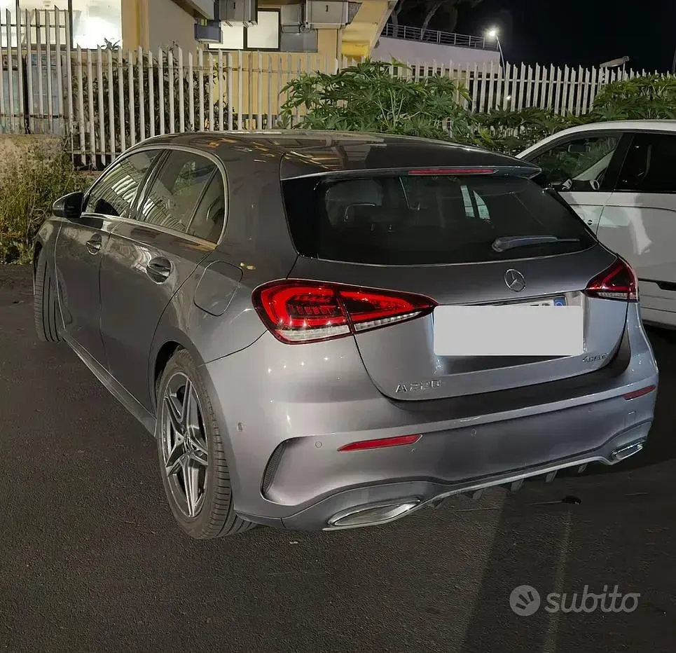 Usata Mercedes A220 190 CV (139 kW) 2019 Grigio Berlina