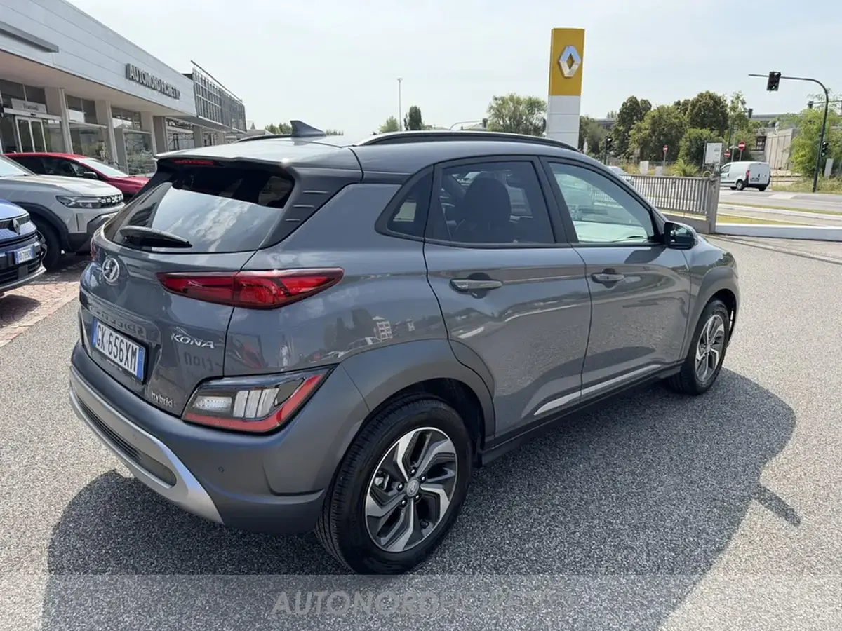 Usata Hyundai Kona 141 CV (103 kW) 2022 Grigio SUV