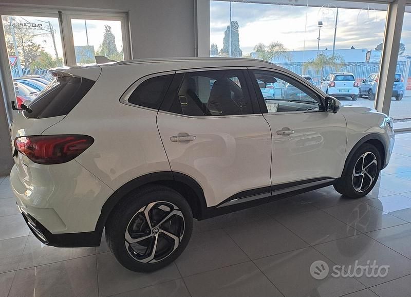 Usata MG HS Luxury 161 CV (118 kW) 2023 Bianco SUV
