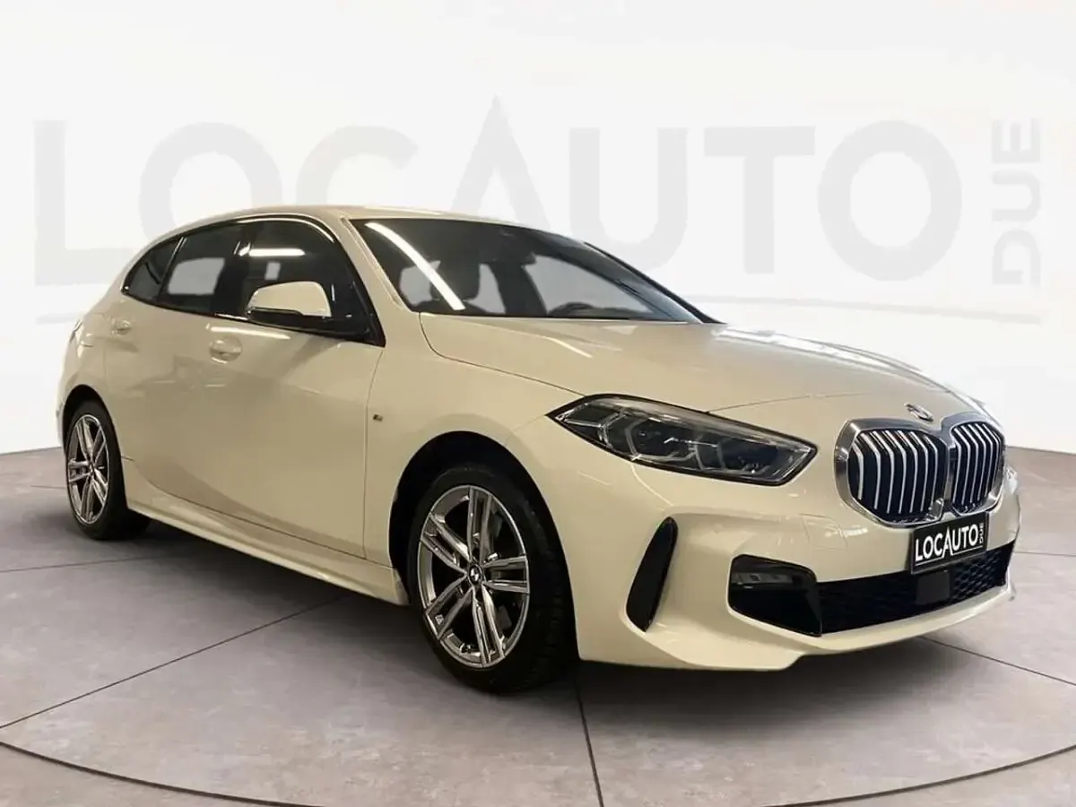 Usata BMW 118 M Sport 136 CV (100 kW) 2023 Bianco Berlina